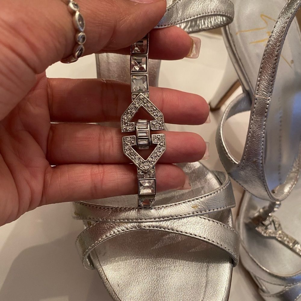 Giuseppe Zanotti silver heels - Picture 2 of 8